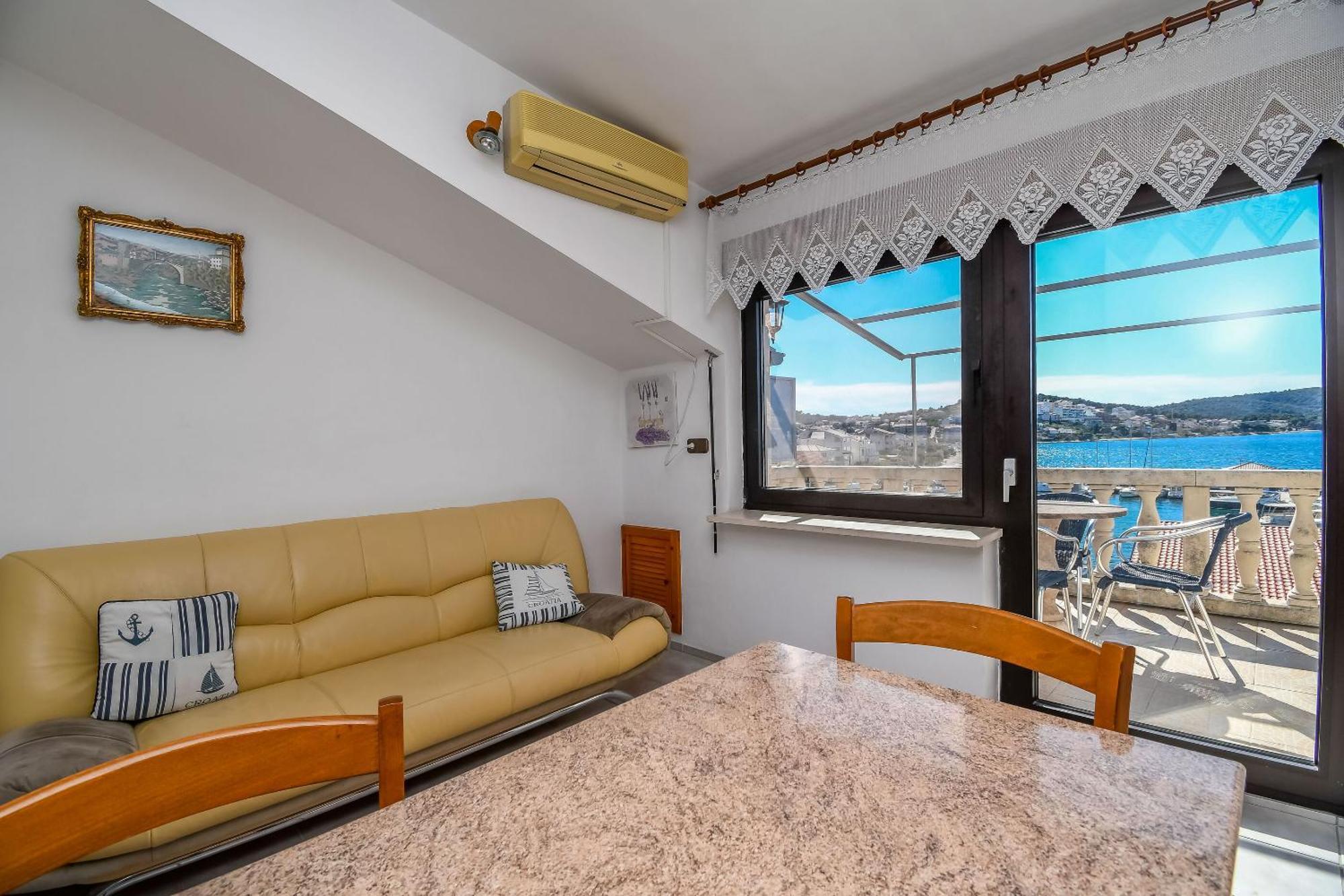 Apartments Anna Трогир Экстерьер фото