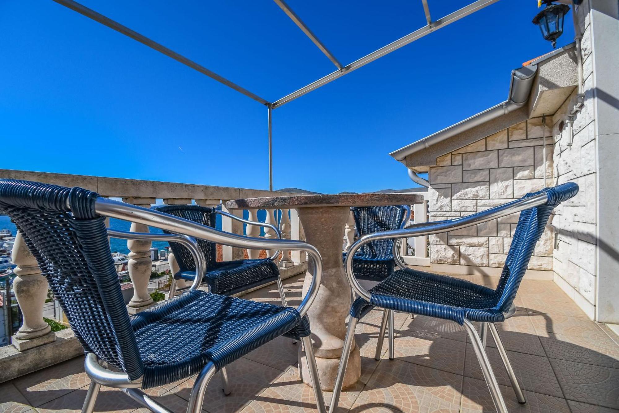 Apartments Anna Трогир Экстерьер фото