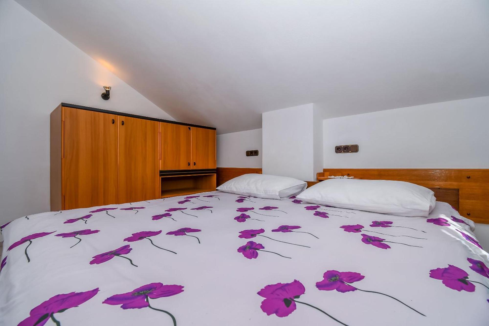 Apartments Anna Трогир Экстерьер фото