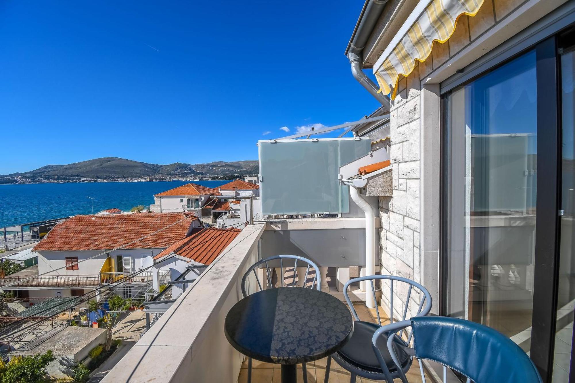 Apartments Anna Трогир Экстерьер фото